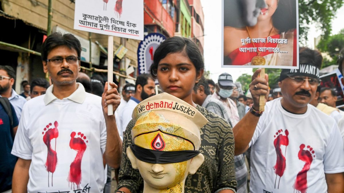 Junior doctors in West Bengal's Kolkata continue their protest demanding justice for 31-year-old woman doctor who was raped and murdered at RG Kar Hospital on August 9. Source: PTI. Junior doctors in West Bengal's Kolkata continue their protest demanding justice for 31-year-old woman doctor who was raped and murdered at RG Kar Hospital on August 9. Source: PTI.