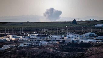 Smoke billows over southern Lebanon following Israeli strikes, amid ongoing cross-border hostilities between Hezbollah and Israeli forces, as seen from the Israeli side of Israel Lebanon border, September 23, 2024. File Image/Reuters