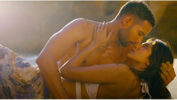 Yudhra: Malavika Mohanan reacts to intimate scenes with Siddhant Chaturvedi, says, 'When we were close to each other...'
