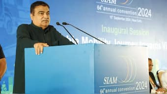 Union Minister for Road Transportation and Highways, Nitin Gadkari, requested all stakeholders to concentrate on reducing accidents. Source: X/@siamindia.