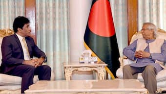 The Pakistan High Commission in Dhaka called on Bangladesh's chief adviser Muhammad and discussed matters of mutual interest including ways and means to take bilateral relations forward. Source: X/@PakinBangladesh