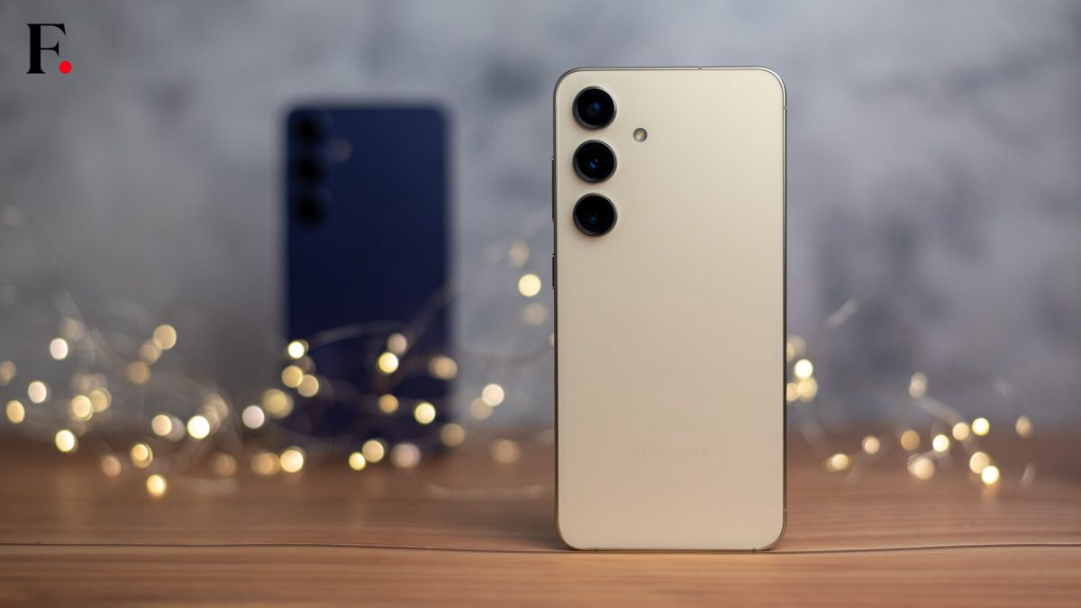 Best phones under Rs 60,000 (Sept 2024): Samsung Galaxy S24 5G, Xiaomi 14 to Apple iPhone 14 Best phones under Rs 60,000 (Sept 2024): Samsung Galaxy S24 5G, Xiaomi 14 to Apple iPhone 14