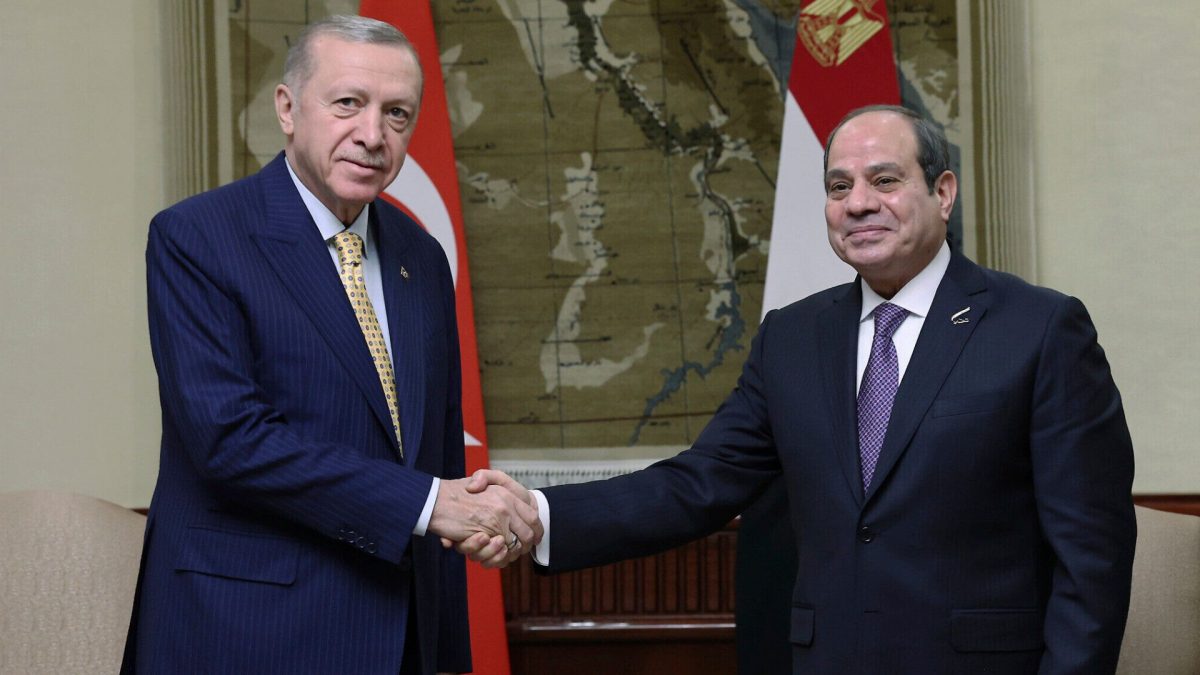 Turkey's President Recep Tayyip Erdogan (L) shakes hands with Egyptian President Abdel Fattah Al-Sissi during their meeting at Al-Ittihadiya palace in Cairo, Egypt, Feb. 14, 2024. Source: Turkish Presidency via AP. Turkey's President Recep Tayyip Erdogan (L) shakes hands with Egyptian President Abdel Fattah Al-Sissi during their meeting at Al-Ittihadiya palace in Cairo, Egypt, Feb. 14, 2024. Source: Turkish Presidency via AP.