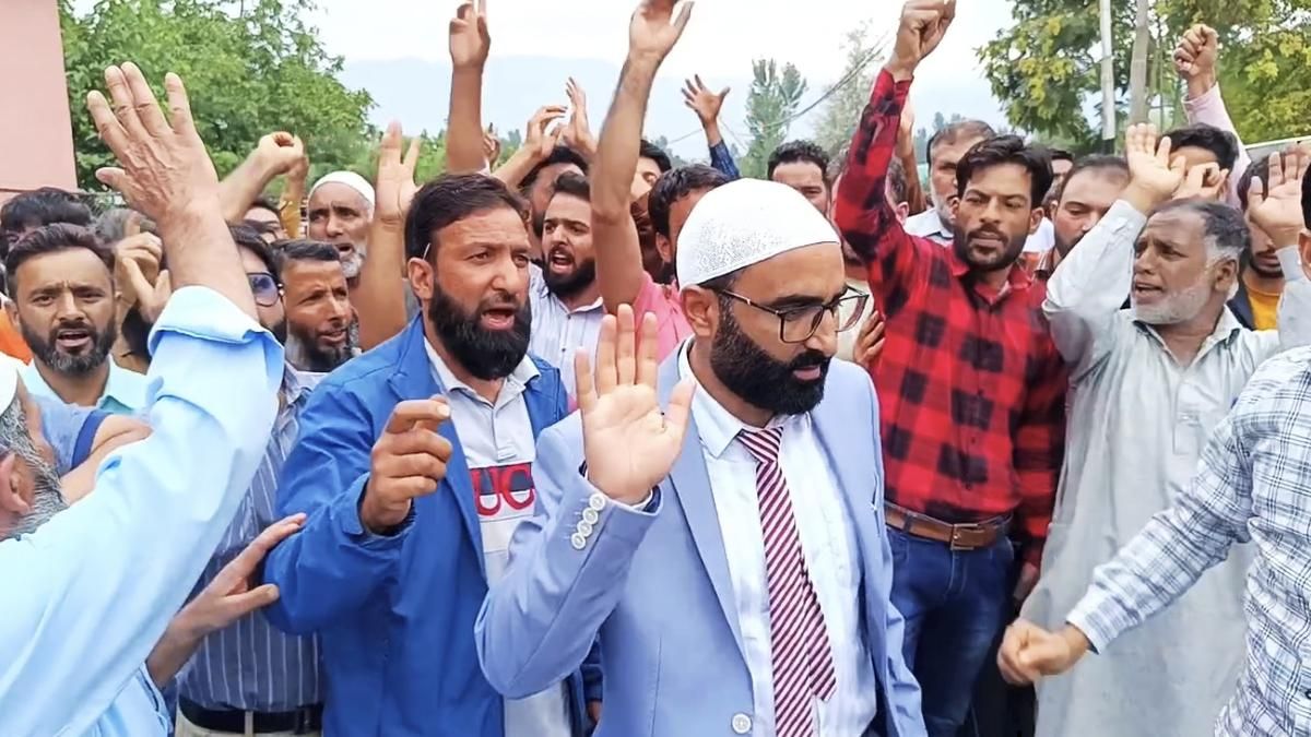 As Jamaat-e-Islami holds 1st rally in Kashmir in 37 years, proscribed group looks at electoral comeback As Jamaat-e-Islami holds 1st rally in Kashmir in 37 years, proscribed group looks at electoral comeback