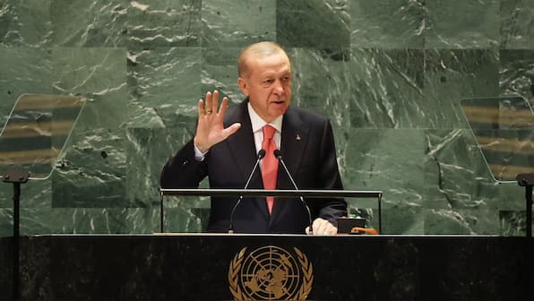 Turkey’s Erdogan changes tone, skips Kashmir mention at UN first time in years