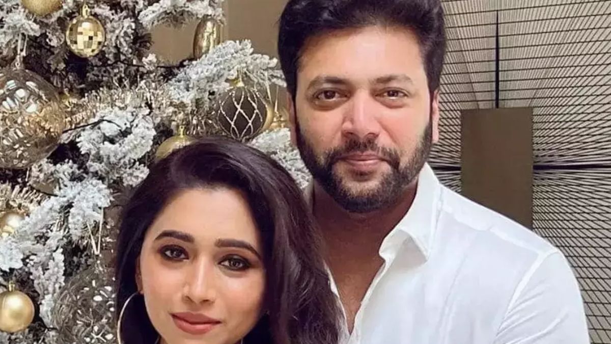 'Ponniyin Selvan' star Jayam Ravi announces separation from wife Aarti, says 'This decision was made because...' 'Ponniyin Selvan' star Jayam Ravi announces separation from wife Aarti, says 'This decision was made because...'