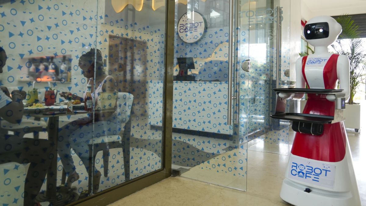 Robot waiters in the Silicone Savannah: A buzz in Kenya but amid concerns  about human labour β Firstpost