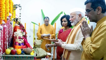 PM Modi went to CJI Chandrachud's residence for Ganesh Chaturthi celebrations. PTI