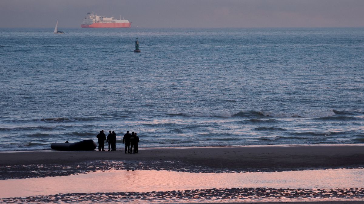 Eight migrants dead as overcrowded vessel capsizes in channel Eight migrants dead as overcrowded vessel capsizes in channel