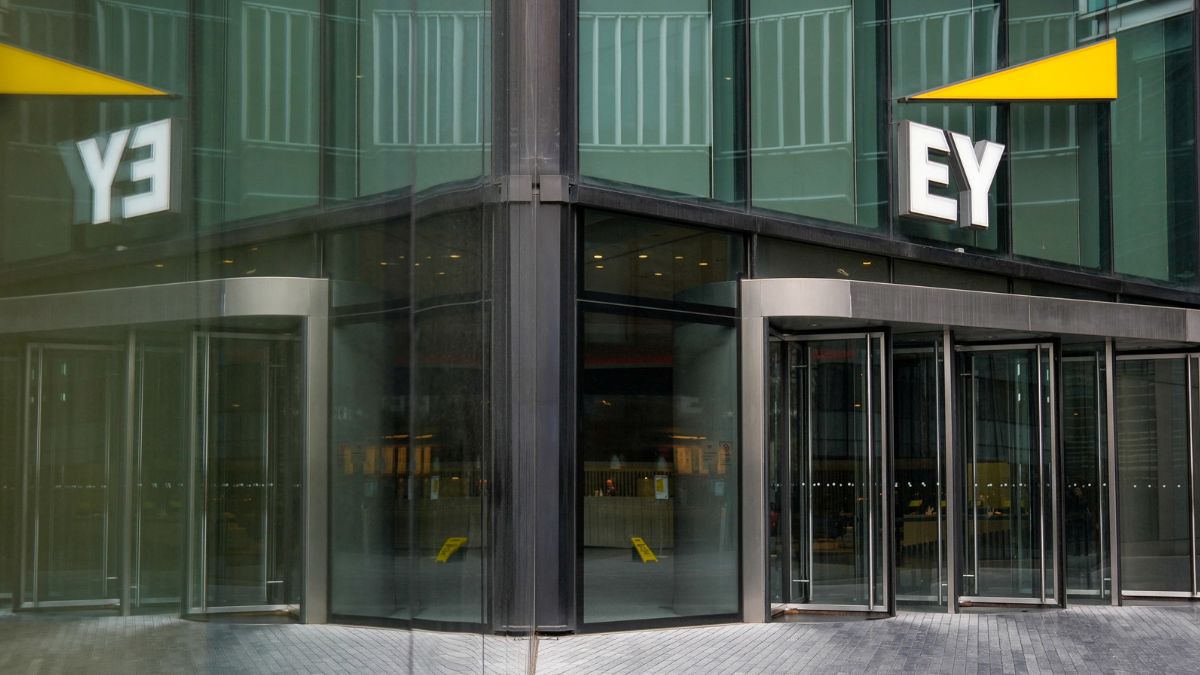 Govt launches probe into death of 26-YO EY employee after massive outrage Govt launches probe into death of 26-YO EY employee after massive outrage