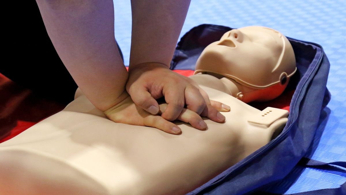 With heart attacks on the rise, why CPR is a life skill that every person should learn – Firstpost