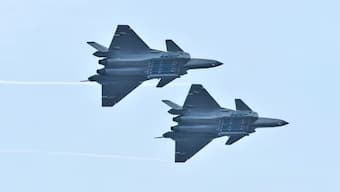 Chengdu J-20 stealth fighter jets of Chinese People's Liberation Army Air Force perform with open weapon bays during the China International Aviation and Aerospace Exhibition, or Zhuhai Airshow, in Zhuhai, Guangdong province, China November 11, 2018. Image: REUTERS