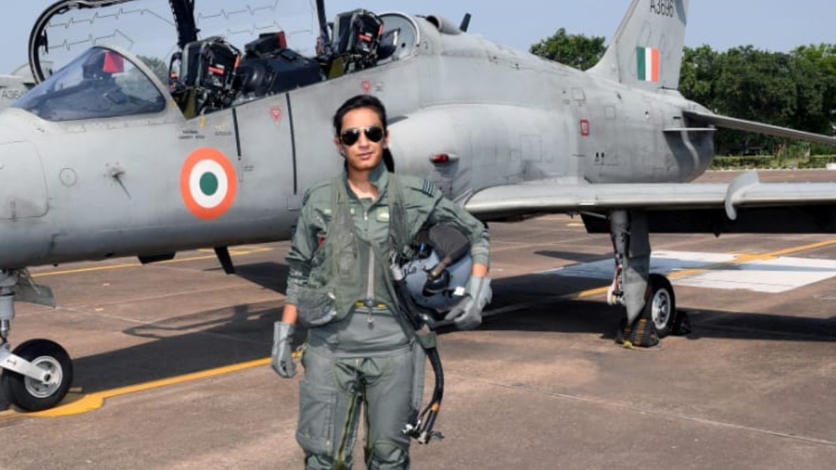 Quicksplained: Who is Squadron leader Mohana Singh, the first Indian woman to fly Tejas fighter jet? Quicksplained: Who is Squadron leader Mohana Singh, the first Indian woman to fly Tejas fighter jet?