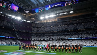Real Madrid and Bayern Munich teas ahead of their UEFA Champions League semi-final at Santiago Bernabeu earlier this year. Reuters 