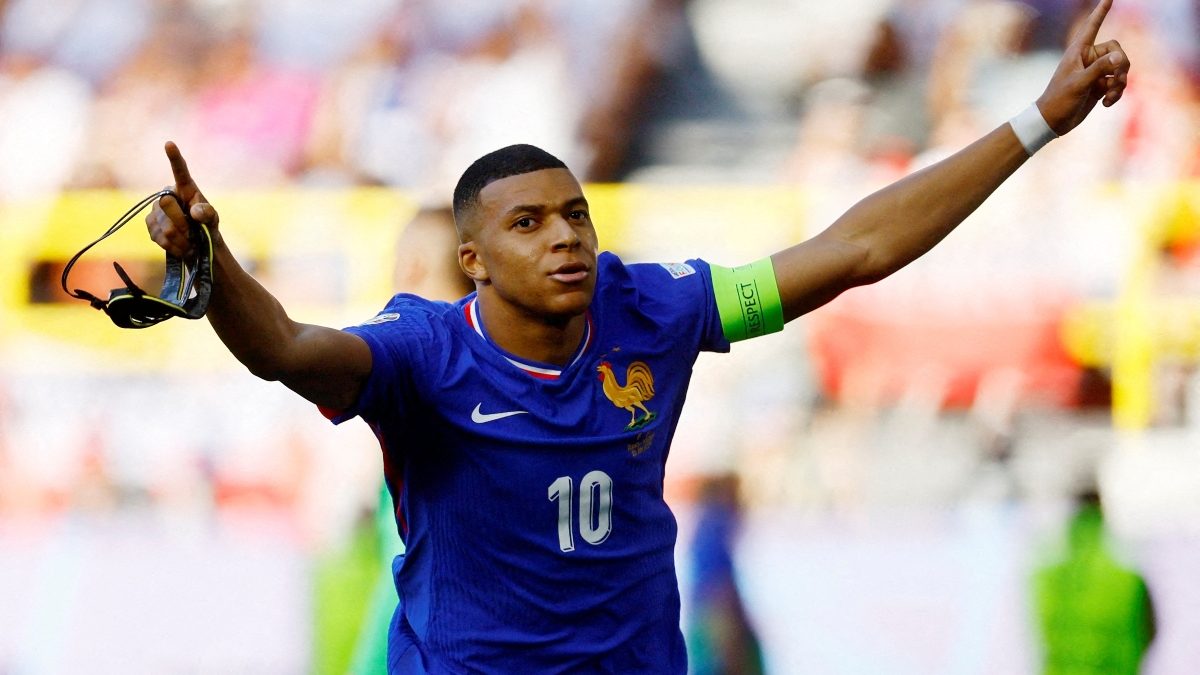 Explained: Why France football experts and fans are unhappy with Kylian Mbappe Explained: Why France football experts and fans are unhappy with Kylian Mbappe