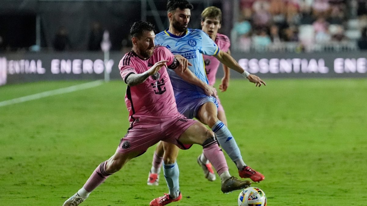 Inter Miami defeat Atlanta United 2-1 in Lionel Messi's MLS playoff debut Inter Miami defeat Atlanta United 2-1 in Lionel Messi's MLS playoff debut