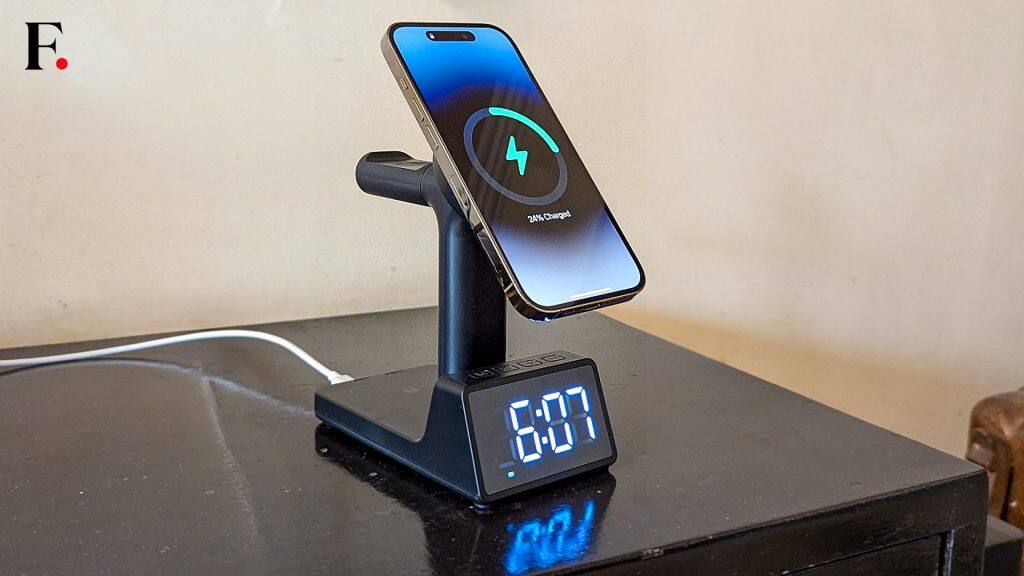 Bella - charging-2024-10-dc077ae5ac3094fc2446b73539a62caf