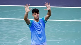 Paris Masters title favourite Carlos Alcaraz thumps Nicolas Jarry in campaign opener