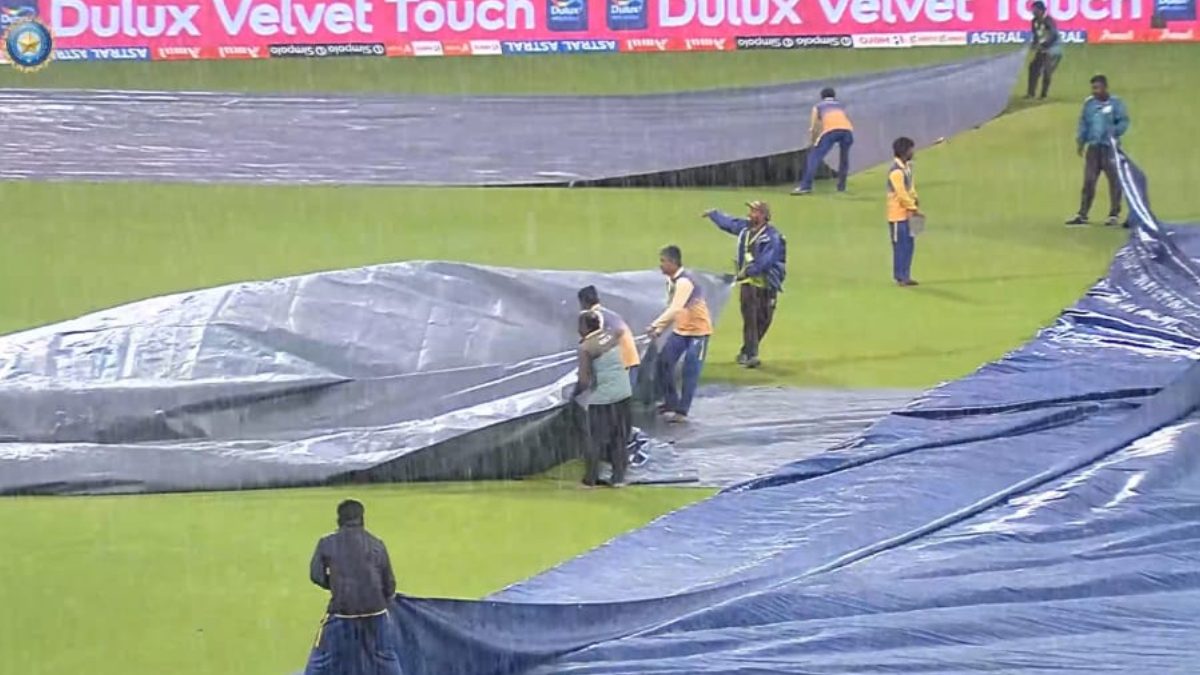 India vs New Zealand 1st Test Day 4 Highlights: Early Stumps taken due to rain; NZ need 107 to win India vs New Zealand 1st Test Day 4 Highlights: Early Stumps taken due to rain; NZ need 107 to win