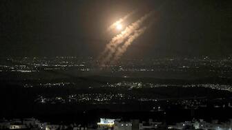 Projectiles above the Israeli city of Ashdod during the Iranian attack. Source: AFP.