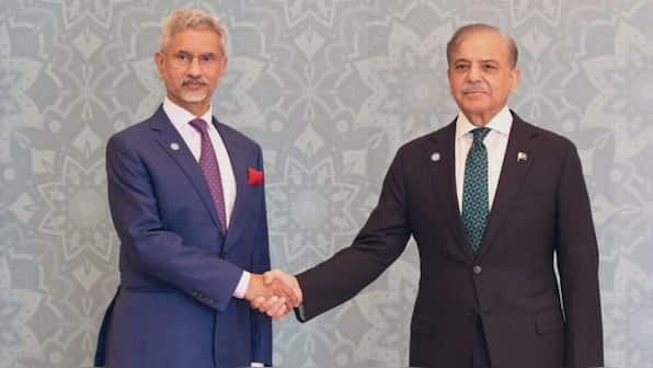 Jaishankar has 'casual conversations' with Sharif, Dar; 'breaking the ice,' says Pakistan