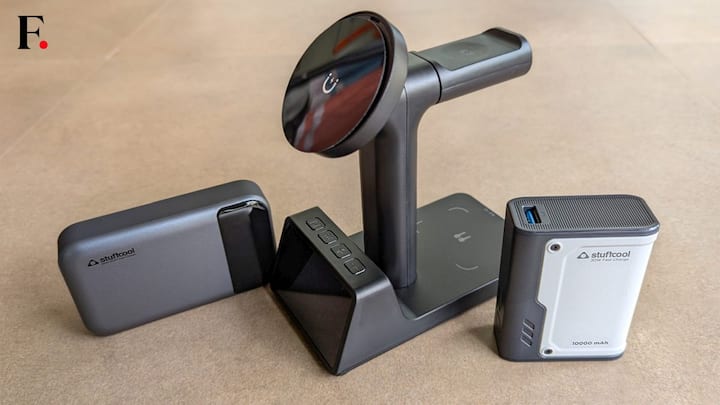 Stuffcool Mega 40 and Mega II Powerbanks, Portronics Bella 2 Wireless Charging Station Review