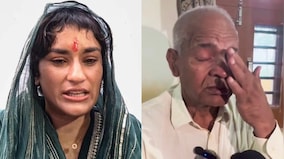 'Vinesh Phogat thanked everyone except her guru Mahavir Singh': Babita Phogat criticises cousin