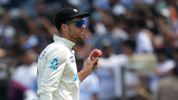 Mitchell Santner reveals watching Sundar bowl helped him achieve success as  New Zealand seize control of Pune Test – Firstpost