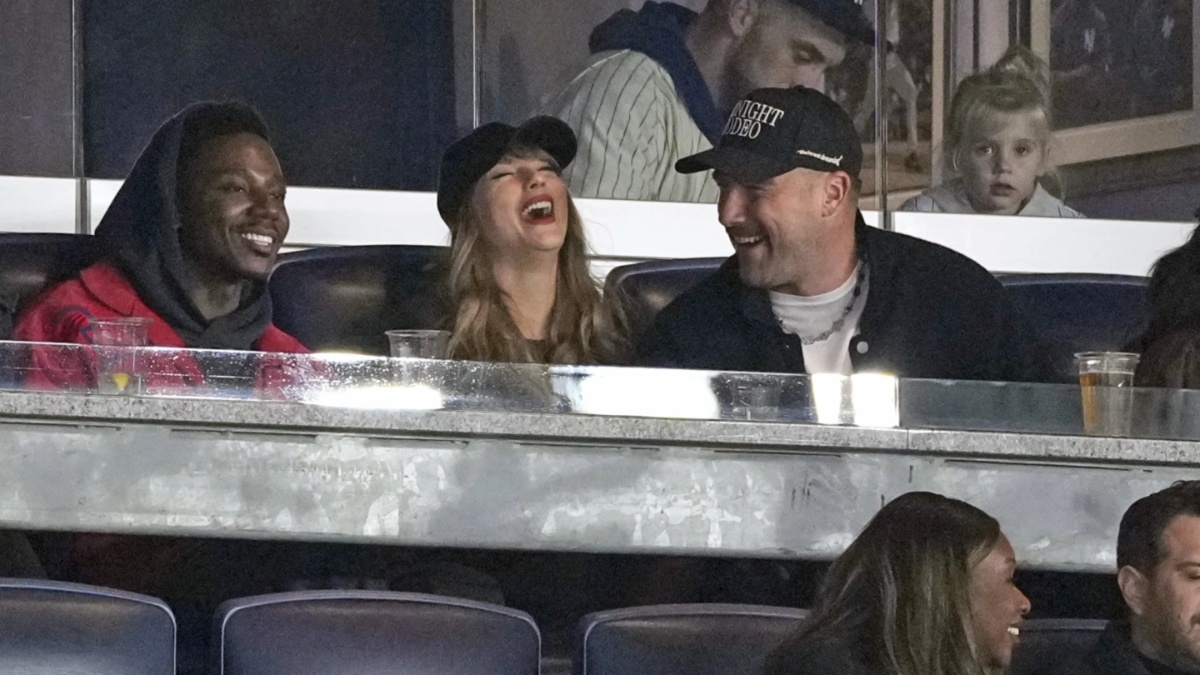 Taylor Swift and Travis Kelce attend Game 1 of ALCS at Yankee Stadium Taylor Swift and Travis Kelce attend Game 1 of ALCS at Yankee Stadium