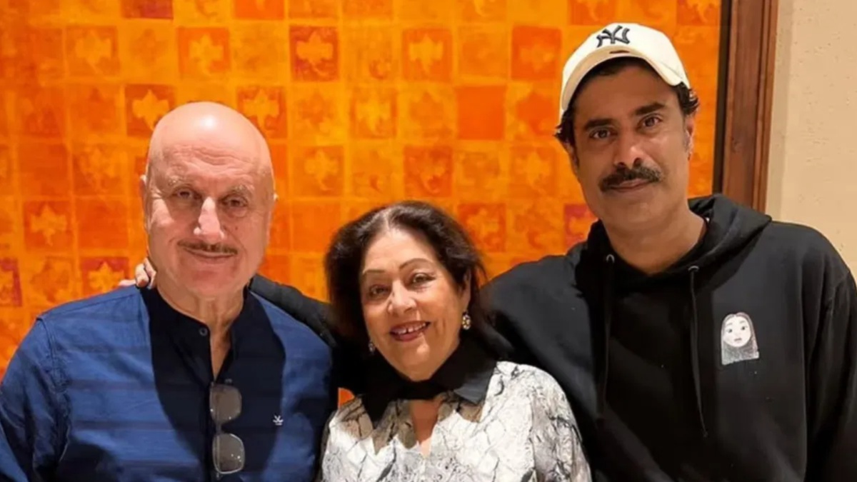 Anupam Kher admits he misses having a child of his own with Kirron Kher: 'It's not like, I am not happy with Sikander, but...' Anupam Kher admits he misses having a child of his own with Kirron Kher: 'It's not like, I am not happy with Sikander, but...'