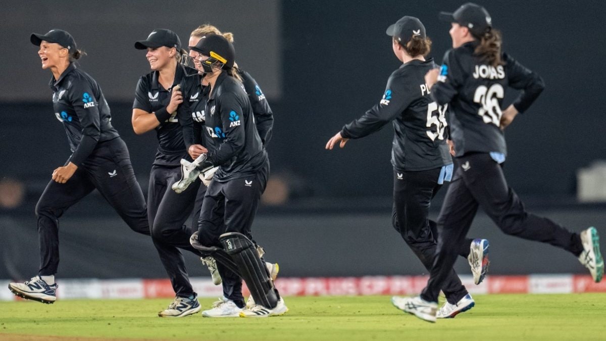 Devine's Heroics Propel New Zealand to Series-Levelling Win Over India