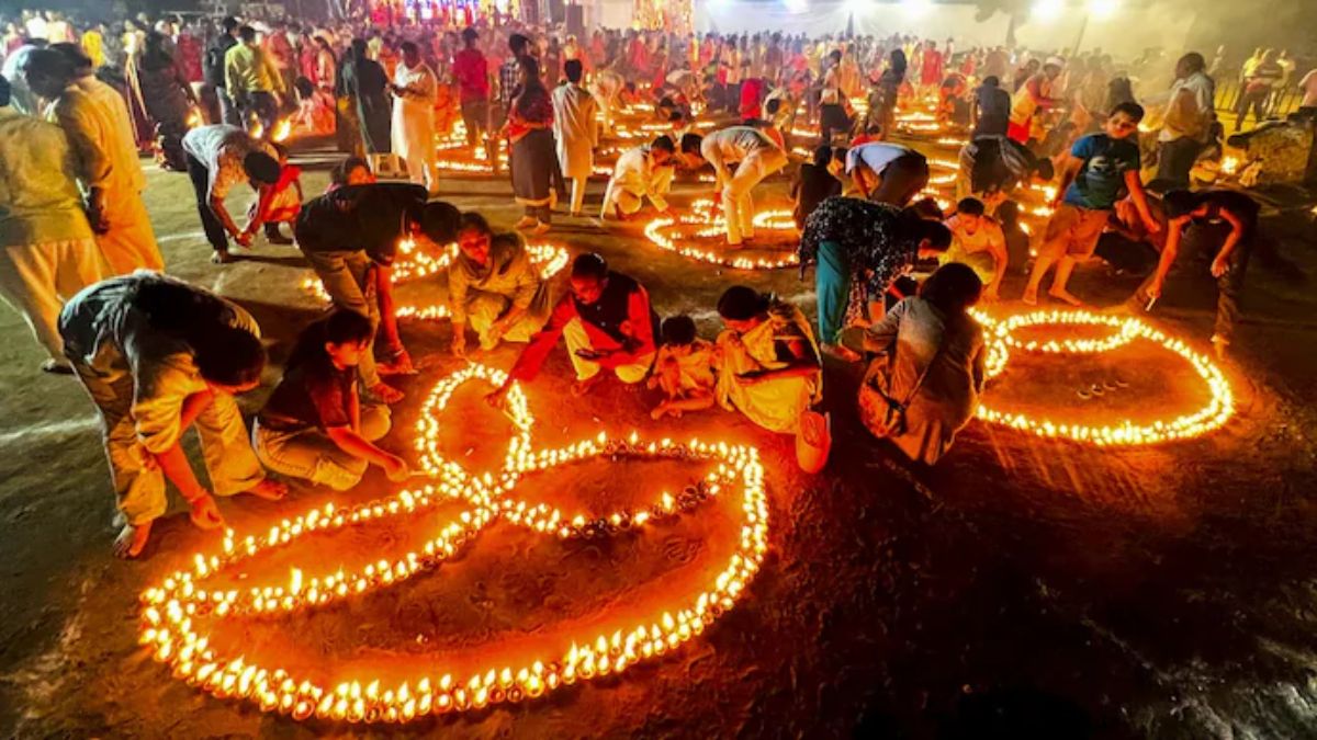 From lighting over 28 lakh diyas near the bank of River Saryu to decorating streets with digital pillars bringing stories of Ramayana to life, Ayodhya is all decked up to celebrate Deepostav on Ocotober 30. File image/ PTI From lighting over 28 lakh diyas near the bank of River Saryu to decorating streets with digital pillars bringing stories of Ramayana to life, Ayodhya is all decked up to celebrate Deepostav on Ocotober 30. File image/ PTI