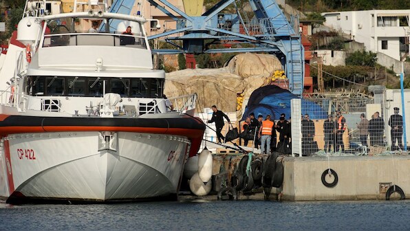 Italy PM plans new law to support migrant deal with Albania