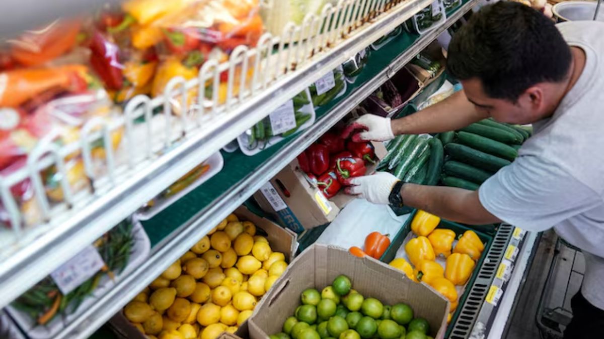 US labour market shows resilience despite surge in jobless claims from Hurricane Helene US labour market shows resilience despite surge in jobless claims from Hurricane Helene