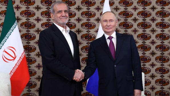 Amid rising Israel-Iran tension, Putin meets Pezeshkian days after Biden-Netanyahu phone call
