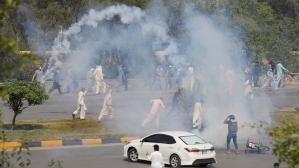 Pakistani police fire teargas, charge protesters in Karachi ahead of SCO summit