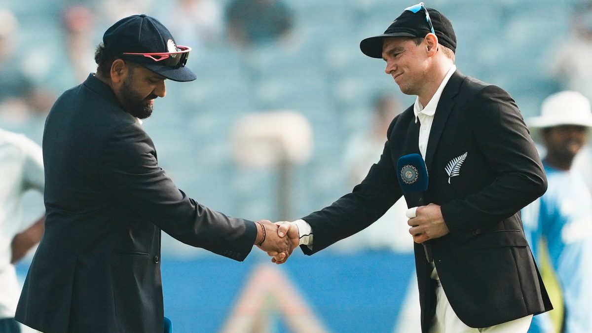 Sunil Gavaskar feels Team India is 'worried' about its batting: 'Don't see a lot of teams making three changes' Sunil Gavaskar feels Team India is 'worried' about its batting: 'Don't see a lot of teams making three changes'