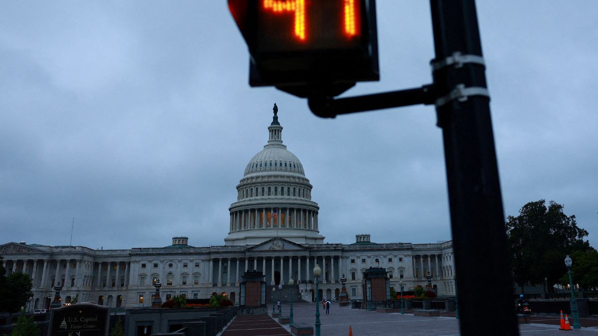 A traffic light countdown timer is seen in front of the US Capitol building, ahead of the election of the 47th US president on November 5, in Washington, US, September 30, 2024. File Image/Reuters A traffic light countdown timer is seen in front of the US Capitol building, ahead of the election of the 47th US president on November 5, in Washington, US, September 30, 2024. File Image/Reuters