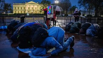 (File) Pro-Palestinian demonstrators pray as they gather near the White House to call for a ceasefire in Gaza during a protest as part of the "People's White House Ceasefire Now Iftar" outside the White House on April 2, 2024 in Washington, DC. AFP