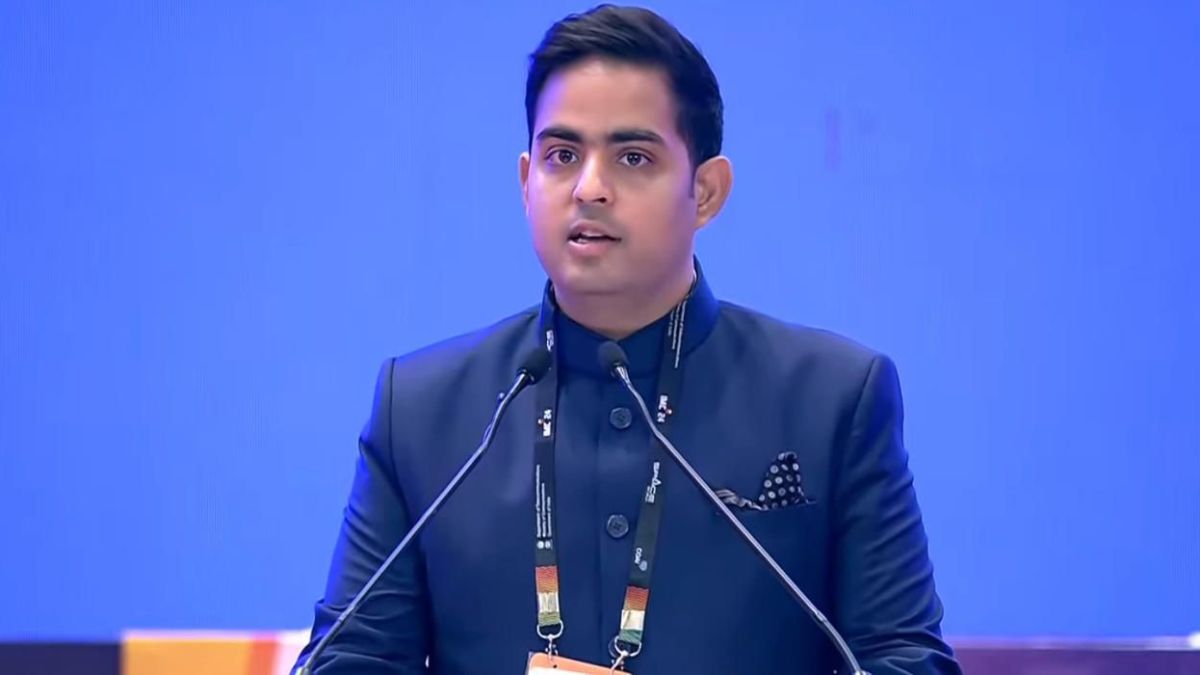 Anant Ambani addressed the India Mobile Congress 2024 Anant Ambani addressed the India Mobile Congress 2024