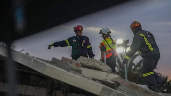 10 floor hotel building collapses in Argentina; 300 rescue workers, sniffing dogs & drones hunt for survivors