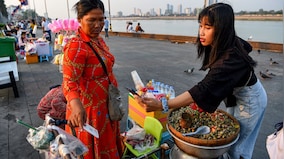 Malaysia, Cambodia launch QR linkage for consumers, merchants to make instant payments