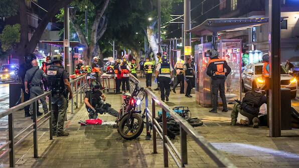 Hamas claims responsibility for Tel Aviv shooting and knife attack that killed seven