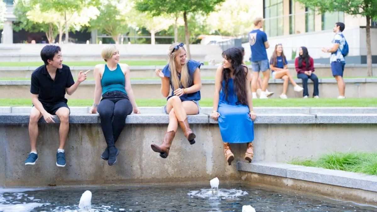 Why US billionaires are bankrolling a new ‘anti-woke’ university Why US billionaires are bankrolling a new ‘anti-woke’ university