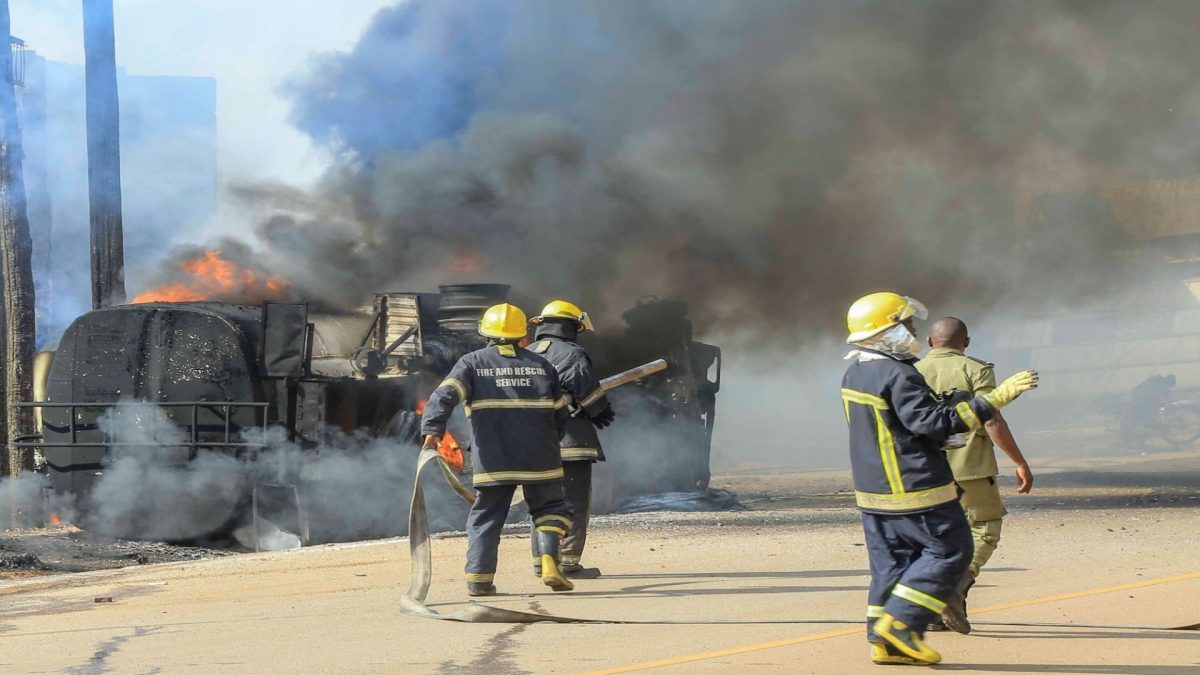 Uganda: 11 killed as gasoline truck overturns and explodes while people scoop up oil Uganda: 11 killed as gasoline truck overturns and explodes while people scoop up oil