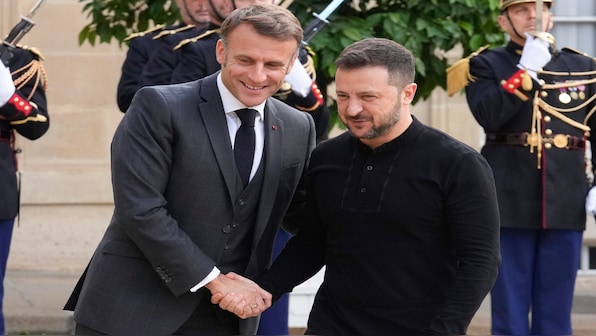 Zelenskyy meets Macron in Paris, seeks support amid concerns of dwindling aid