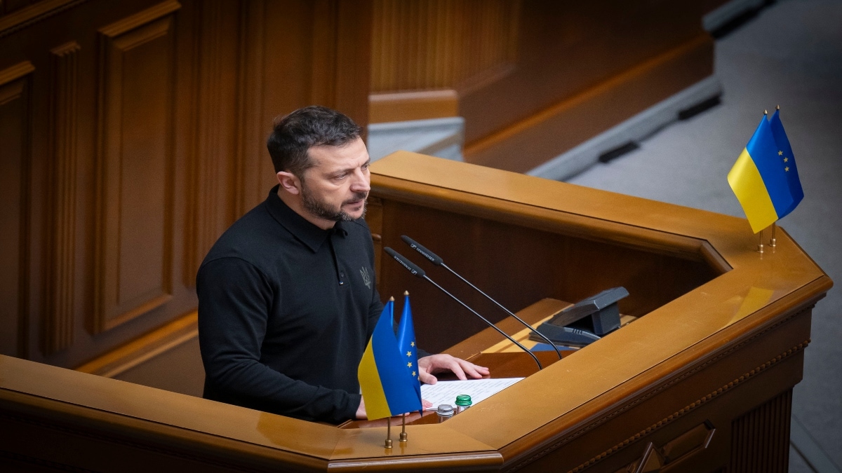 Zelenskyy Rules Out Ceding Territories To Russia In 'Victory Plan ...