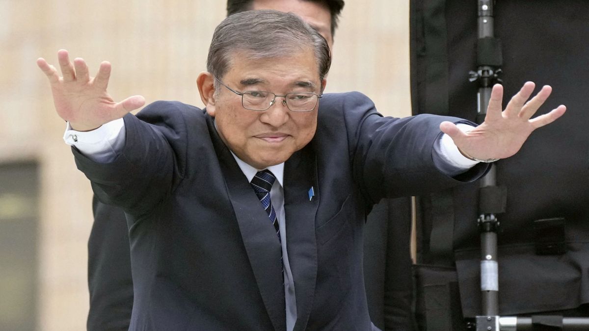 How Japan faces political upheaval after LDP loses majority for first time in 15 years How Japan faces political upheaval after LDP loses majority for first time in 15 years