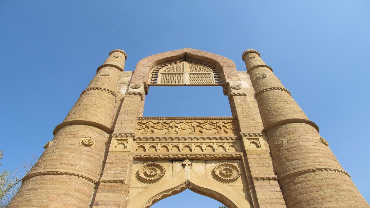 Mahal Dwarf Chanderi: Where real legends dwarf film stories – Firstpost