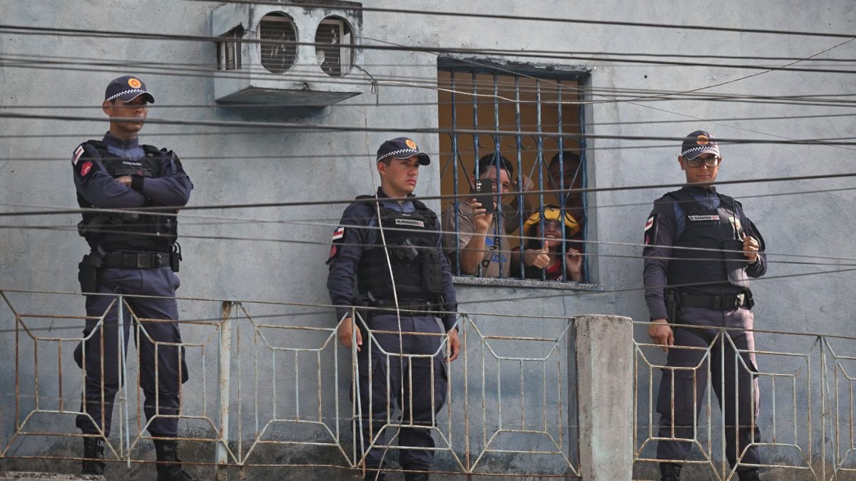 Rio turns into fortress for G20 summit: 25,000 soldiers, cops deployed, thousands security cameras installed